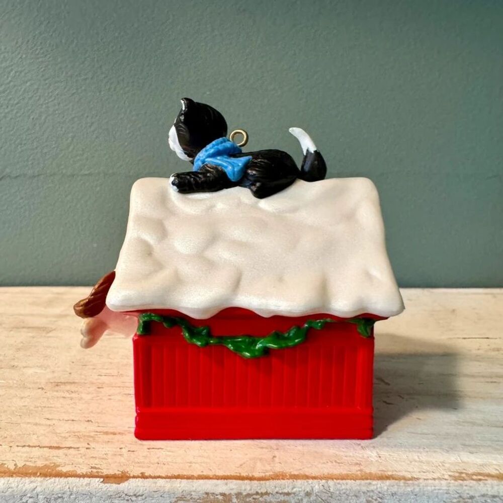 1989 Hallmark Lets Play Bobblehead Dog & Cat Vintage Christmas Keepsake Ornament - Picture 3 of 7